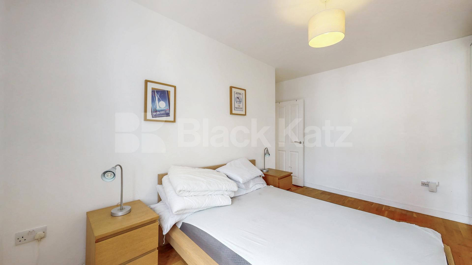 Refurbished Refurbished Two Bedroom Flat in Elegant Period Conversion Rochester Road, Camden